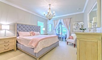 621 WINTERSIDE Dr, Apollo Beach, FL 33572