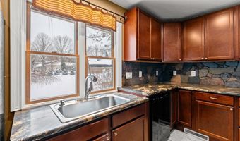 10121 Crows Nest Cv, Aurora, OH 44202