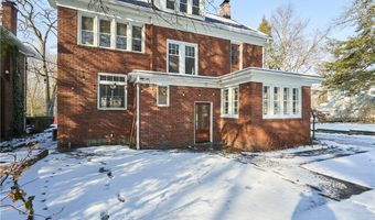 141 Storer Ave, Akron, OH 44302