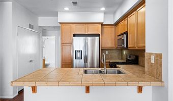 500 N Willowbrook Ave L6, Compton, CA 90220