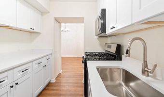 11234 CHERRY HILL Rd 304, Beltsville, MD 20705