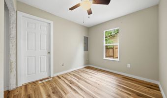 1206 Henry, Augusta, KS 67010