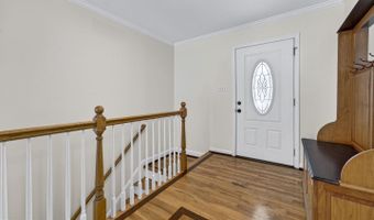 584 S POES Rd, Amissville, VA 20106