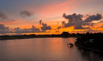 9350 W Bay Harbor Dr 5C, Bay Harbor Islands, FL 33154