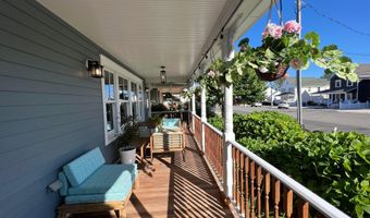 204 CORAL St, Beach Haven, NJ 08008