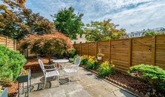 117 PRINCESS St, Alexandria, VA 22314
