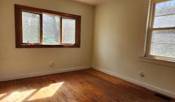 14 Getchell St, Bath, ME 04530