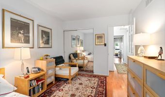 12 PENNY Ln #12, Baltimore, MD 21209
