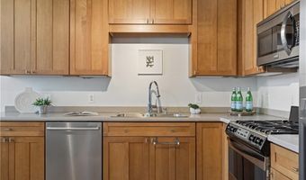 660 Glen Iris Dr NE 305, Atlanta, GA 30308
