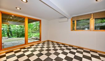 7019 MACARTHUR Blvd, Bethesda, MD 20816