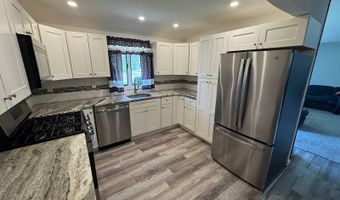 38 BELMONT Rd, Bellmawr, NJ 08031