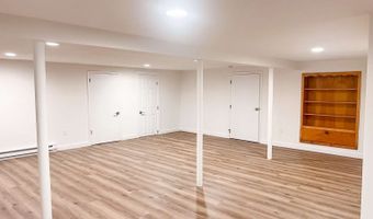 48 Oak Ridge Gate, Danbury, CT 06810