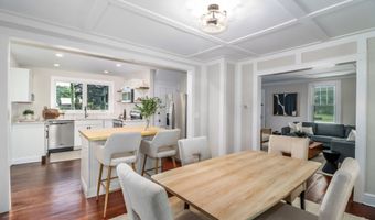 27 Obtuse Rd S, Brookfield, CT 06804