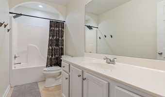 210 IRONWOOD Cir, Alabaster, AL 35007