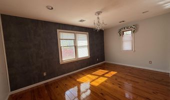 605 Farrelly Ave, Bayville, NJ 08721