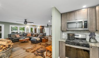 78 Cates Ln, Brookfield, NH 03872