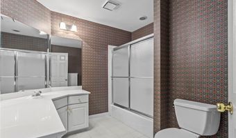 1605 Spinnaker Dr, Alpharetta, GA 30005