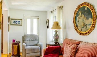 165 Sowams Rd, Barrington, RI 02806