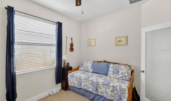 307 BLUEWATER FALLS Ct, Apollo Beach, FL 33572