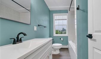 86 Westwood Ave, Cranston, RI 02905