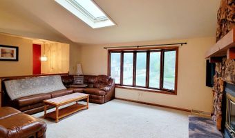 41511 N Country Club Dr, Antioch, IL 60002