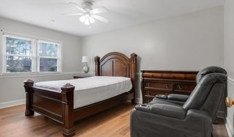 610 Summit Dr, Albany, GA 31707