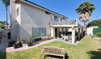 220 S Linhaven Cir, Anaheim, CA 92804