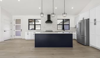 605 Rosewood Dr, Bellevue, ID 83313