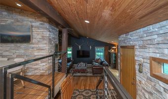 364 E 1600 Rd, Baldwin City, KS 66006