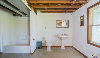 13827 SW 81st St, Auburn, KS 66402