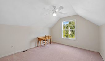 27 WHIRLAWAY Dr, Bear, DE 19701