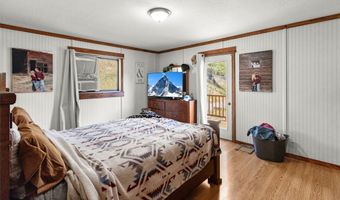 228 Lake Hills Ct, Bigfork, MT 59911