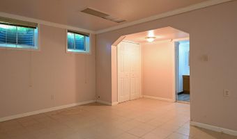6820 COLBURN Dr, Annandale, VA 22003