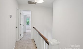 10016 Whitethorn Dr, Charlotte, NC 28277