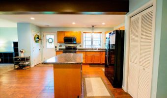 39450 N Circle Ave, Antioch, IL 60002