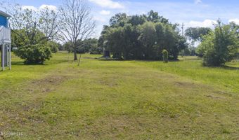 124 Cedar St, Biloxi, MS 39530