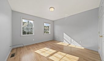 305 Rembrandt Way 305, Abington, MA 02351