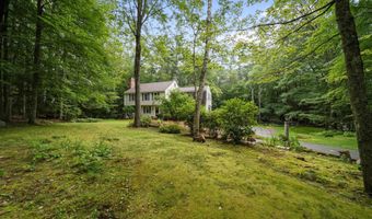 13 Holly Hill Dr, Amherst, NH 03031