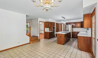 41924 N Tammi Ter, Antioch, IL 60002