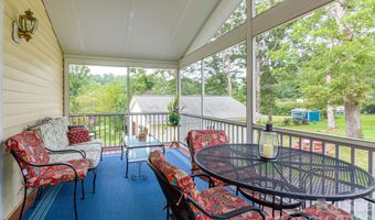 352 Cedar Ln, Arden, NC 28704