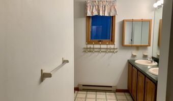 140 Anna Rd, Blakeslee, PA 18610