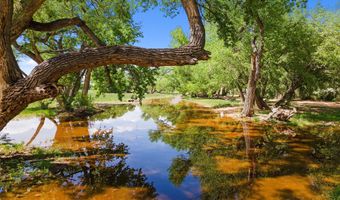 20590 US Hwy 84, Abiquiu, NM 87510