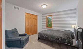 15224 Swallow St NW, Andover, MN 55304