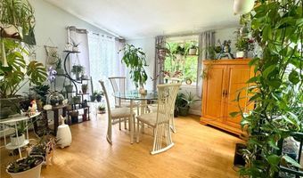 542 Main St, Hopkinton, RI 02833