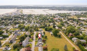 24 Perry Ave, Middletown, RI 02842