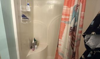10 Greenbrier Dr, Alderson, WV 24910