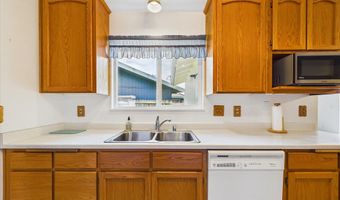 2117 11th St, Arcata, CA 95521