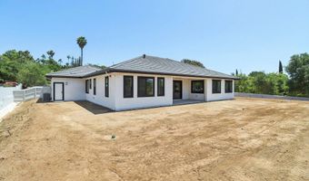 2745 Alexander Dr, Escondido, CA 92029