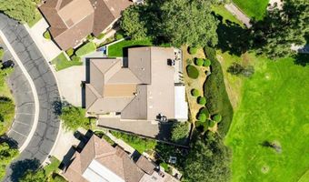 4233 Los Padres Dr, Fallbrook, CA 92028