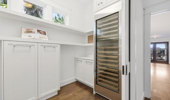 698 BEACH Ave, Atlantic Beach, FL 32233